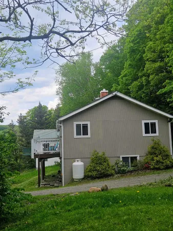 $379,000 | 247 Vermont Rte 100, Wilmington, VT 05363