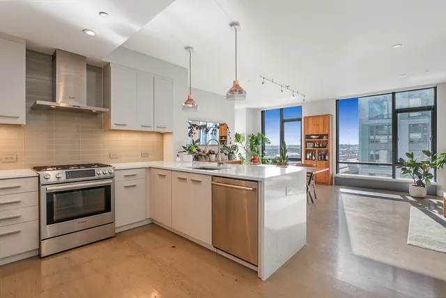 $1,385,000 | 40 Traveler Street, Unit 703, Boston, MA 02118