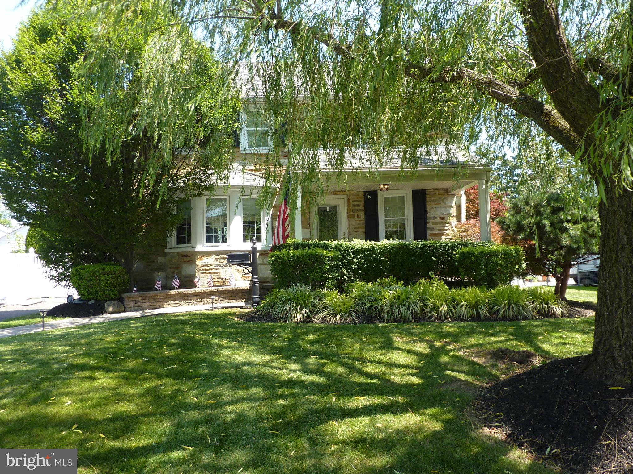 10919 Knights Road Philadelphia, PA 19154 - Photo 1 of 41 Curbside View of Stone House