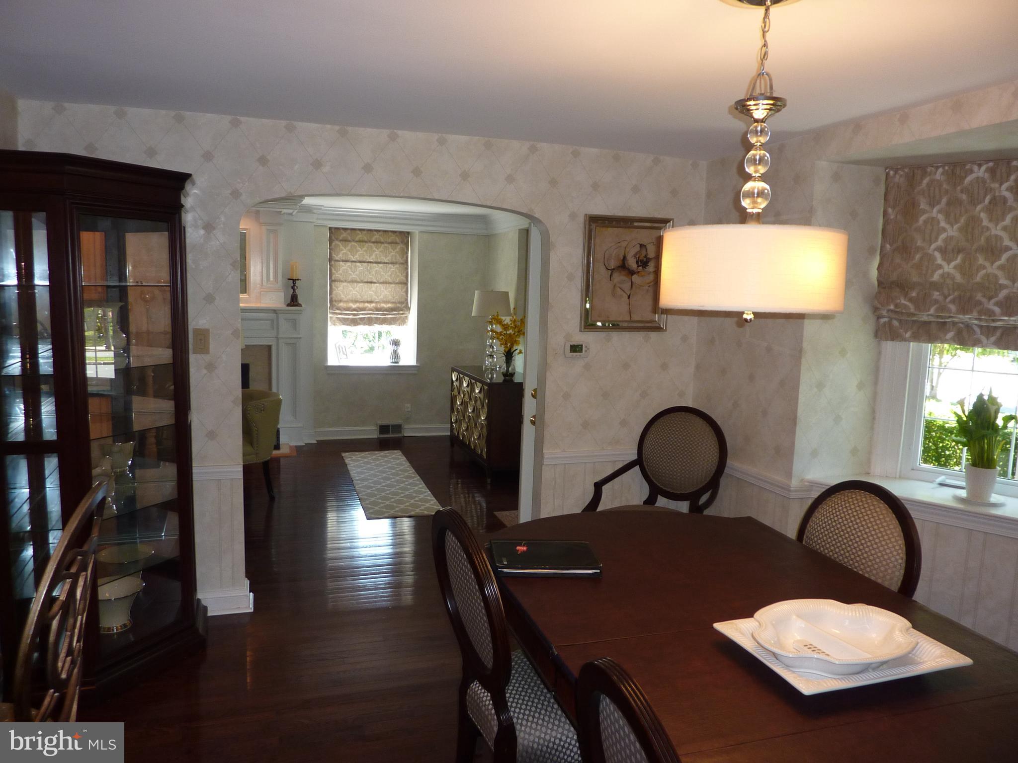 10919 Knights Road Philadelphia, PA 19154 - Photo 17 of 41 Dining Room