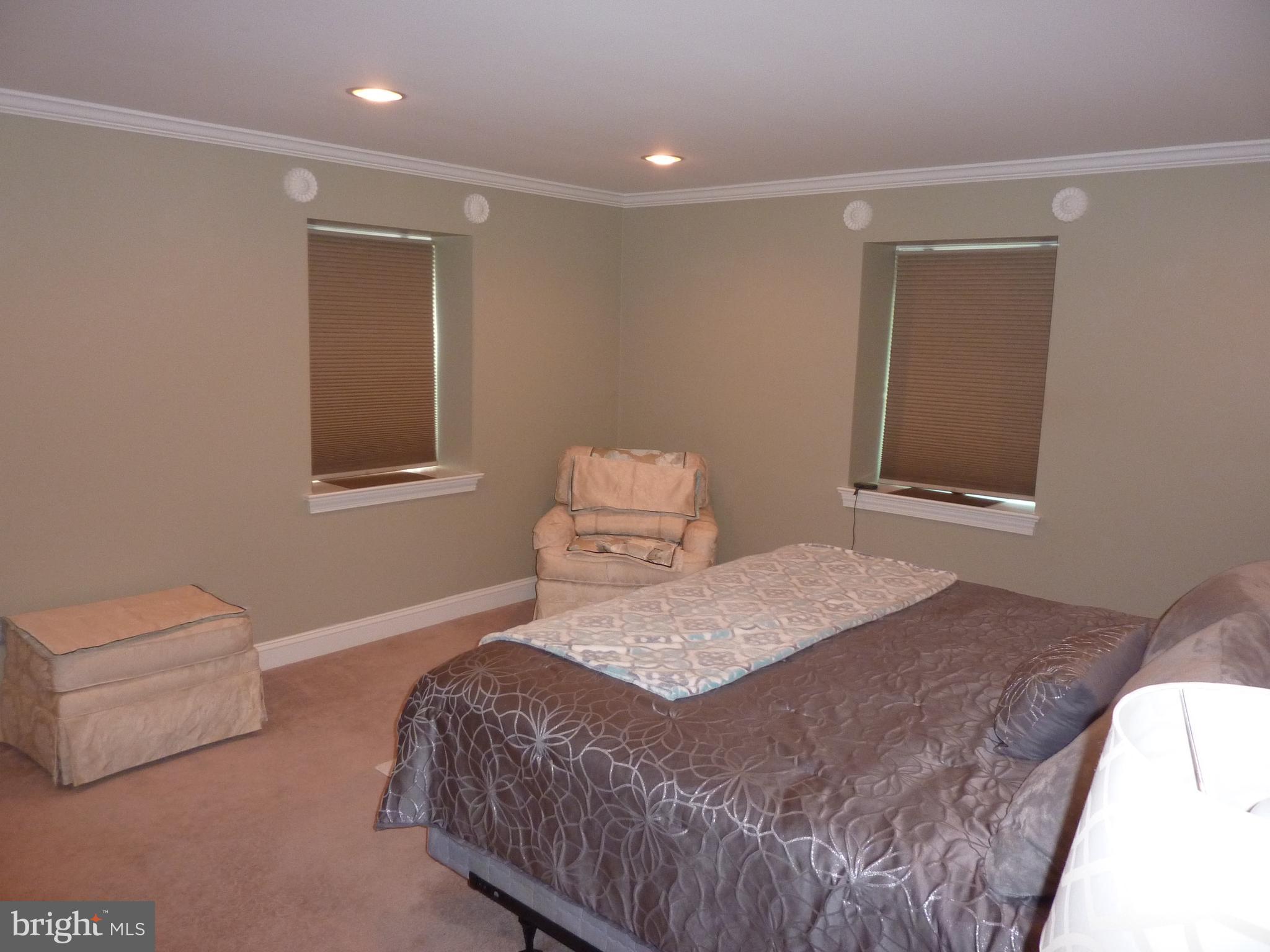 10919 Knights Road Philadelphia, PA 19154 - Photo 33 of 41 Second Bedroom