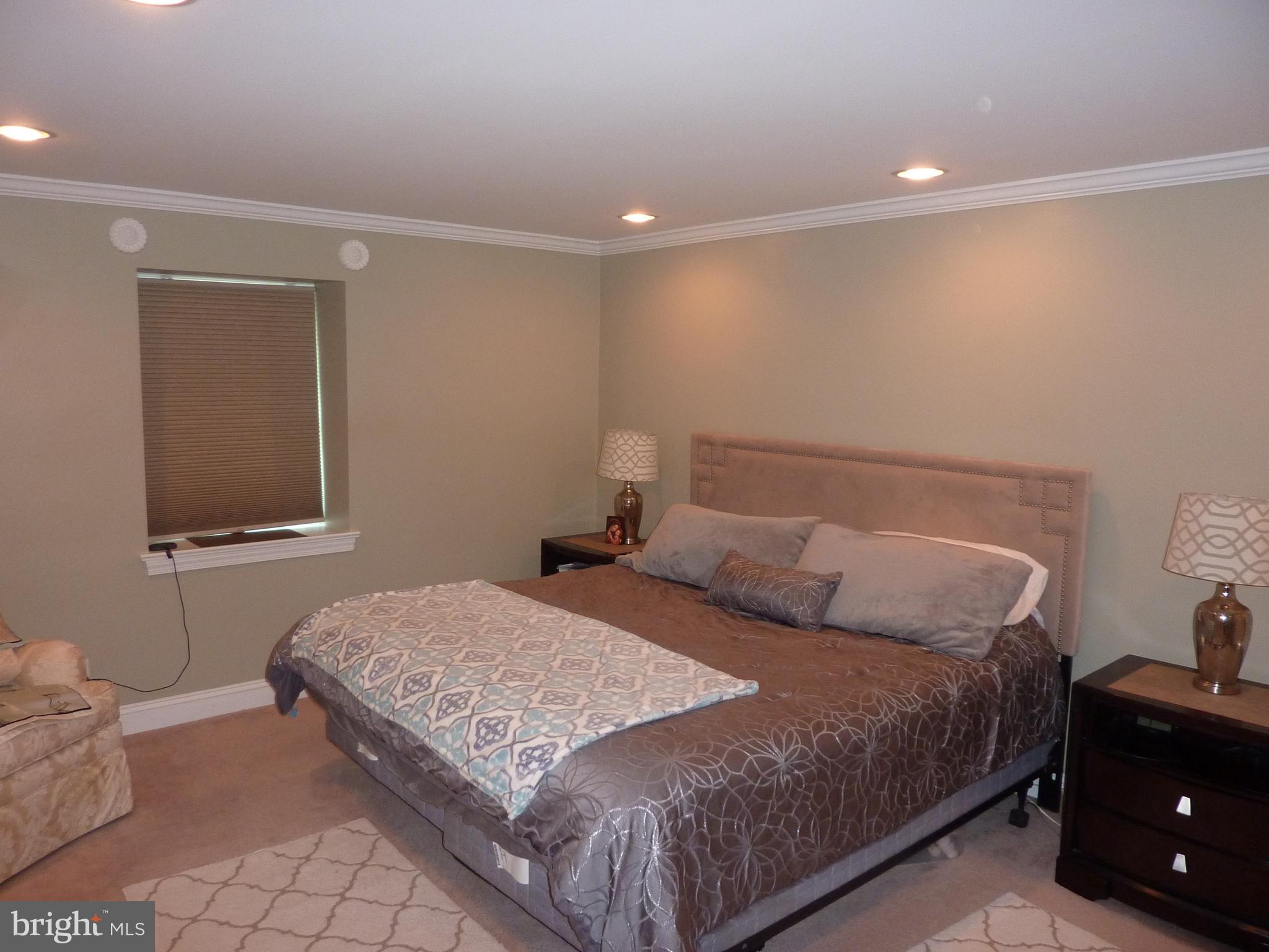 10919 Knights Road Philadelphia, PA 19154 - Photo 34 of 41