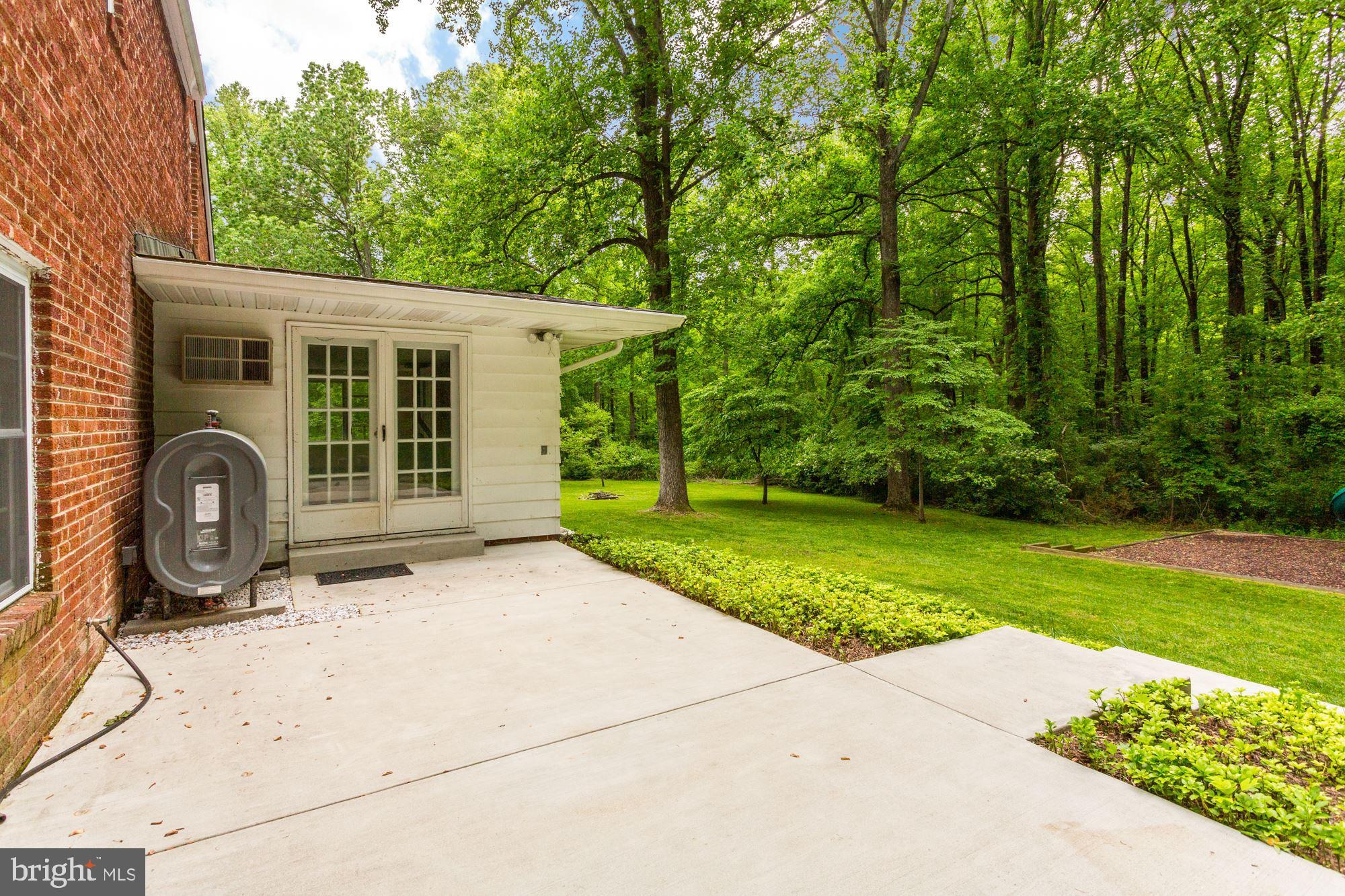 13071 Wainwright Road Highland, MD 20777 - Photo 28 of 42