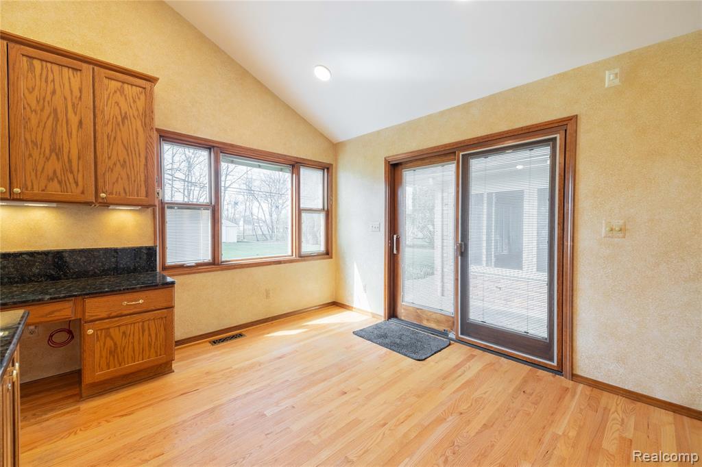 7611 Ferry Road Grosse Ile, MI 48138 - Photo 17 of 51