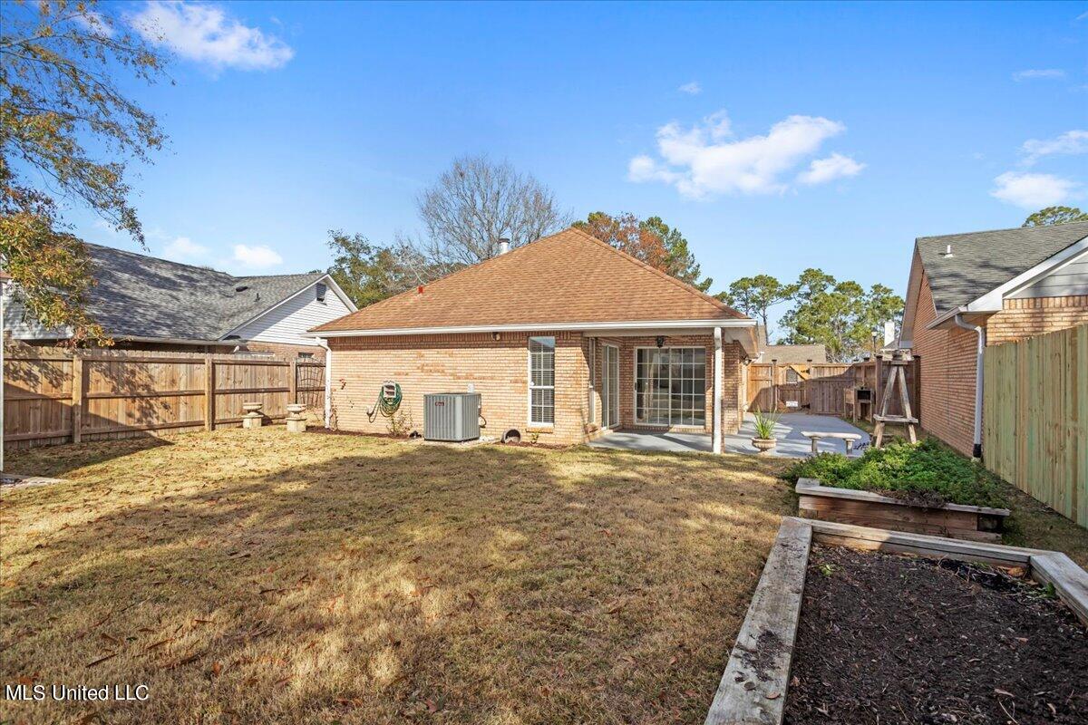 971 Bluff Ridge Biloxi, MS 39532 - Photo 31 of 40 31-Exterior Back