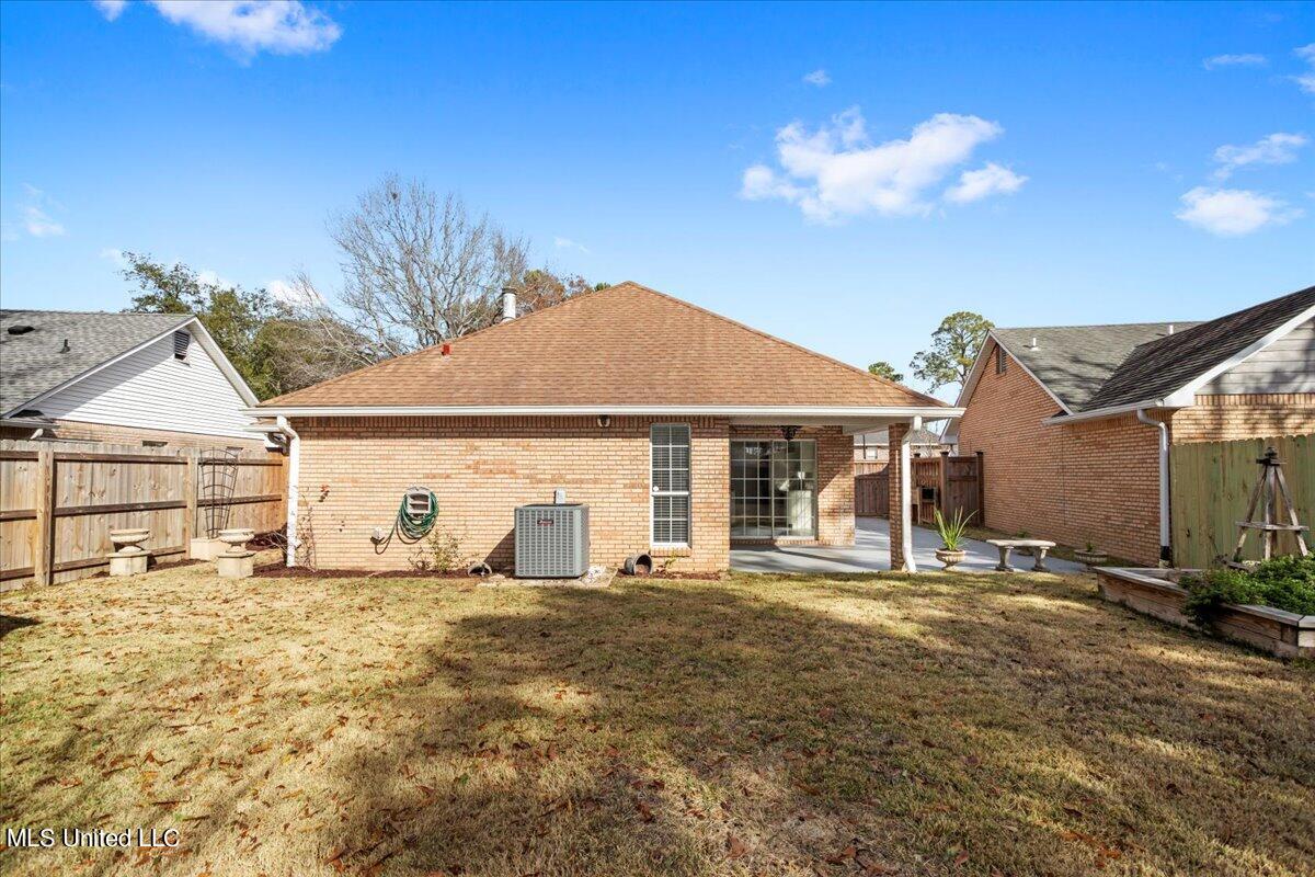 971 Bluff Ridge Biloxi, MS 39532 - Photo 32 of 40 32-Exterior Back