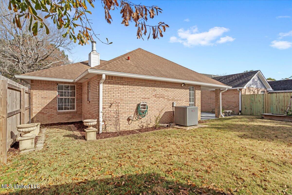 971 Bluff Ridge Biloxi, MS 39532 - Photo 33 of 40 33-Exterior Back