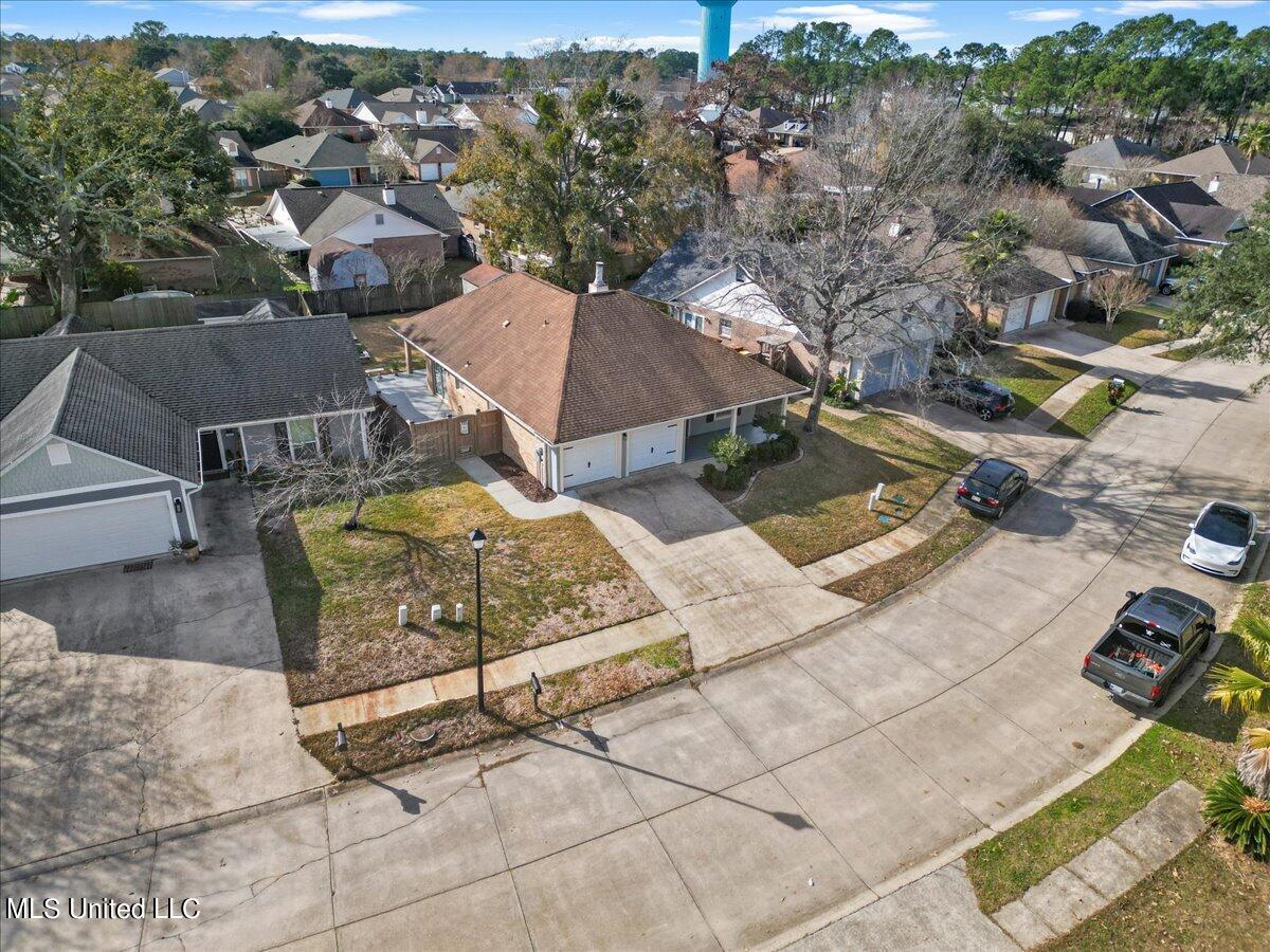 971 Bluff Ridge Biloxi, MS 39532 - Photo 36 of 40 36-Aerial View