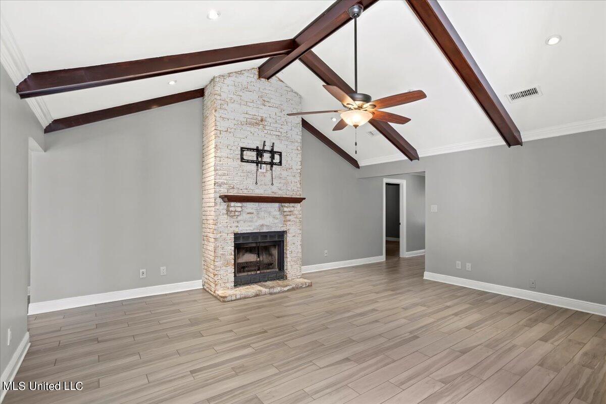 971 Bluff Ridge Biloxi, MS 39532 - Photo 6 of 40 06-Living Room