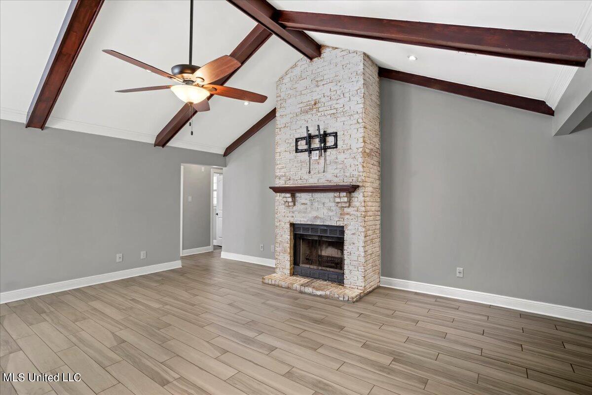 971 Bluff Ridge Biloxi, MS 39532 - Photo 7 of 40 07-Living Room