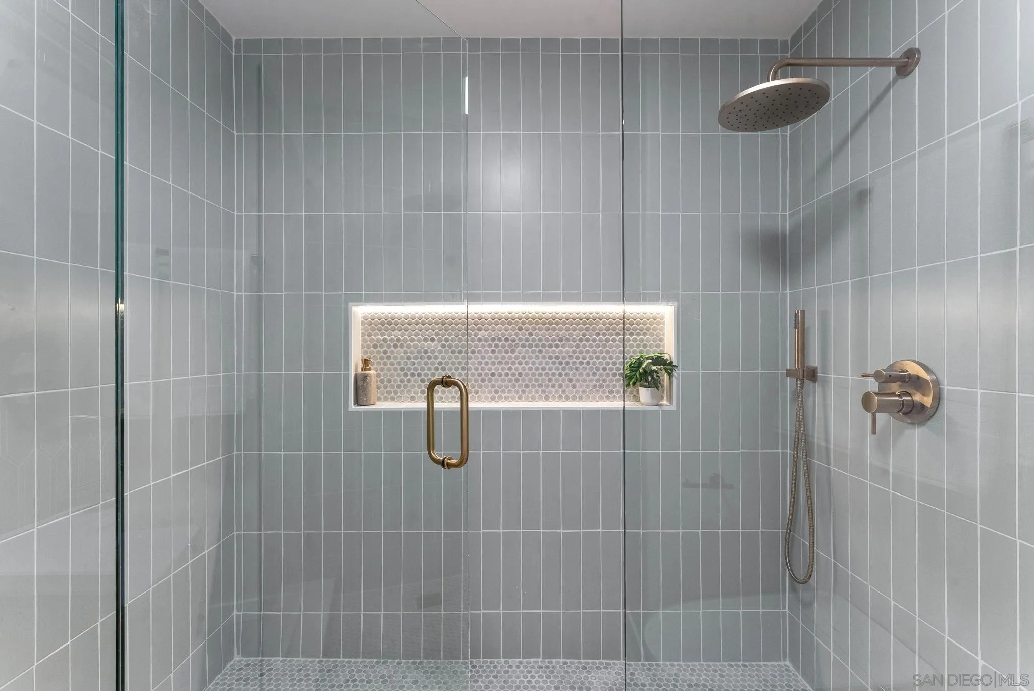 16048 Via Viajera Rancho Santa Fe, CA 92091 - Photo 29 of 46 a bathroom with a shower