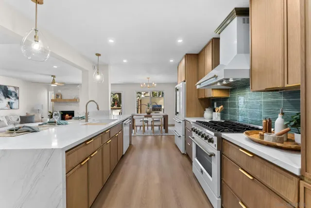 $1,899,000 | 16048 Via Viajera, Rancho Santa Fe, CA 92091