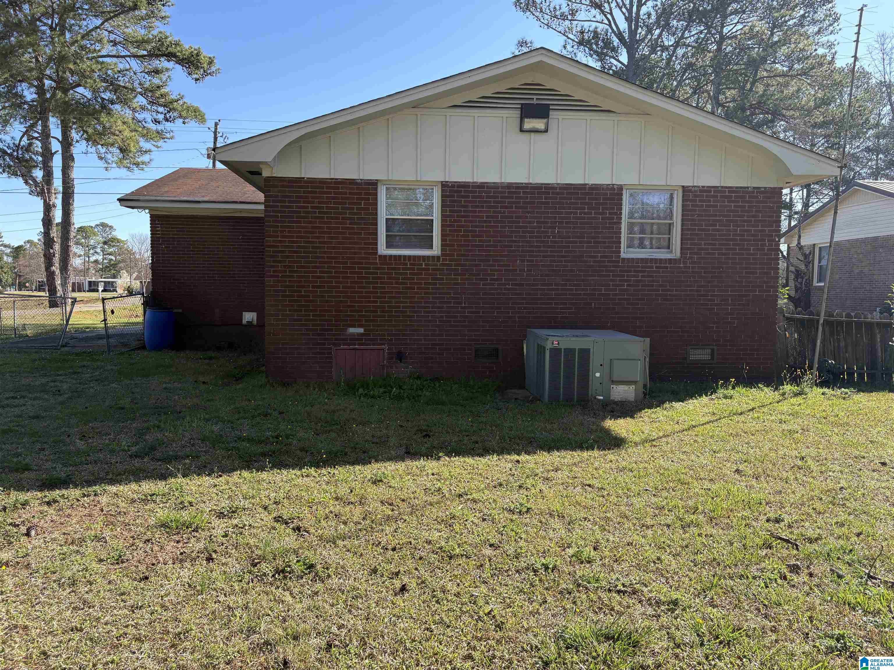121 Brecon Access Road Talladega, AL 35160 - Photo 23 of 27