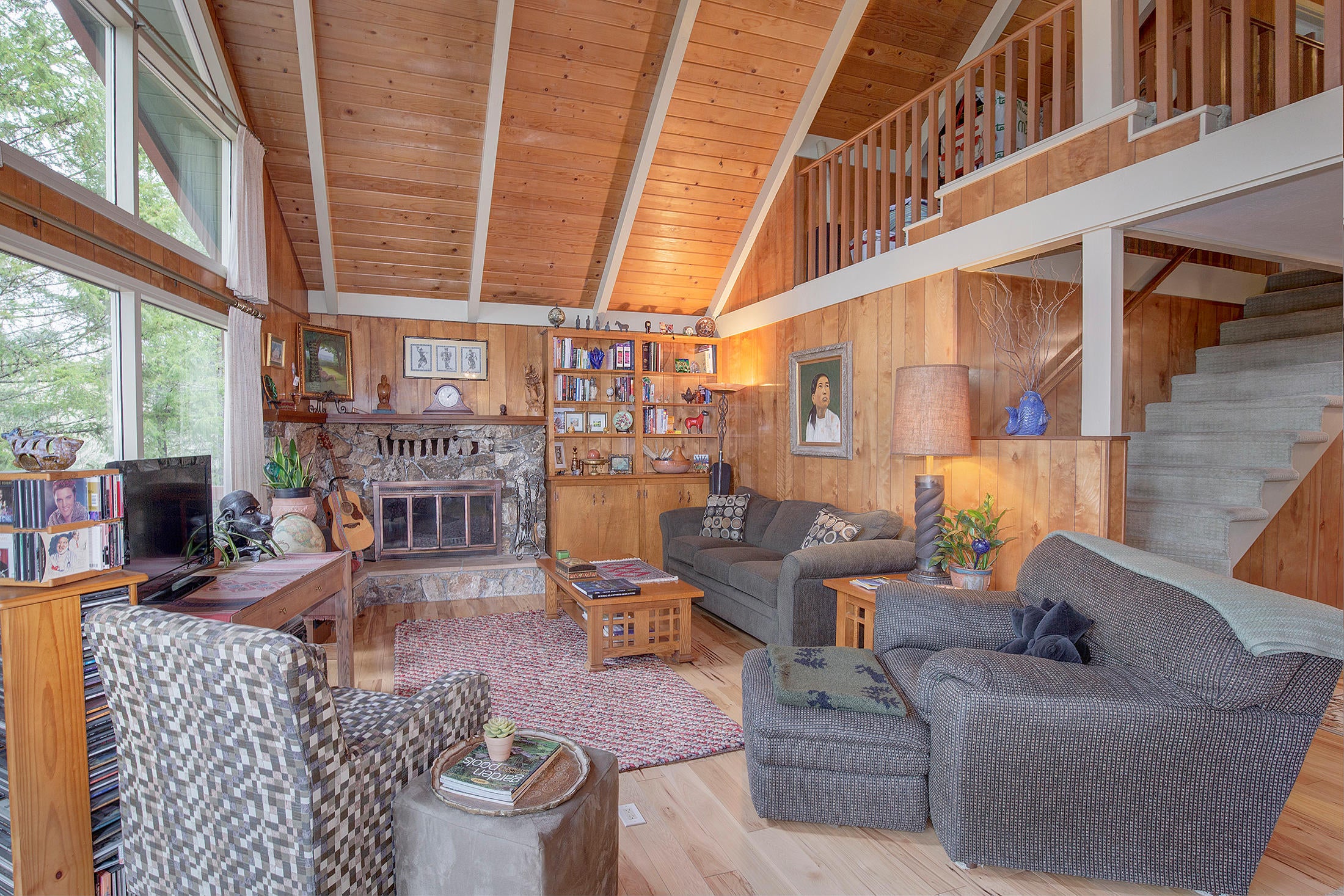2290 Galice Road Merlin, OR 97532 - Photo 13 of 42 Living Area