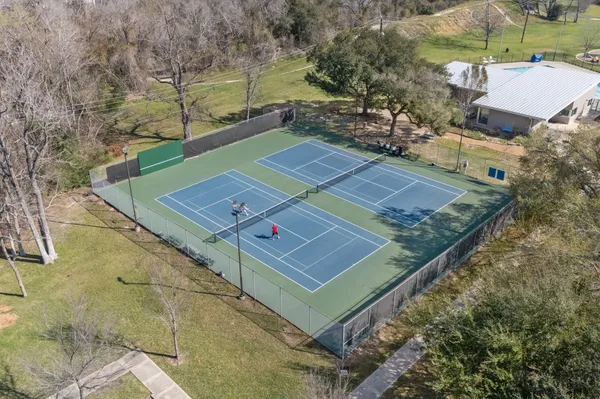 $2,700 | 1246 Glenwood Canyon Lane, Houston, TX 77077