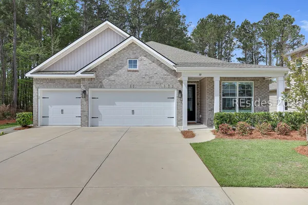 $575,000 | 10 Runner Stone Road, Bluffton, SC 29909