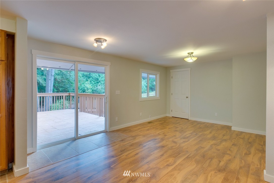 6872 Southeast Fragaria Road Olalla, WA 98359 - Photo 12 of 25 Gallery Image 12