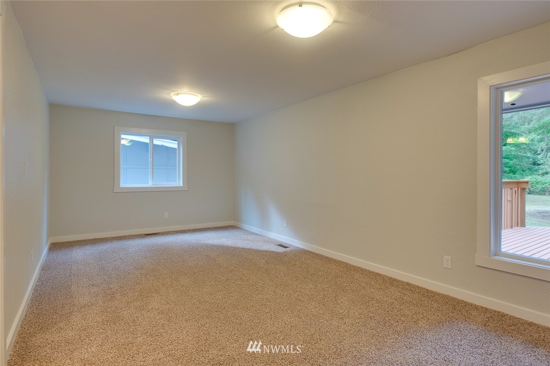 6872 Southeast Fragaria Road Olalla, WA 98359 - Photo 15 of 25 Gallery Image 15