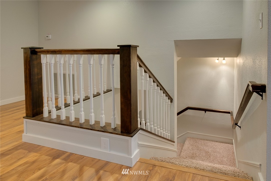 6872 Southeast Fragaria Road Olalla, WA 98359 - Photo 16 of 25 Gallery Image 16