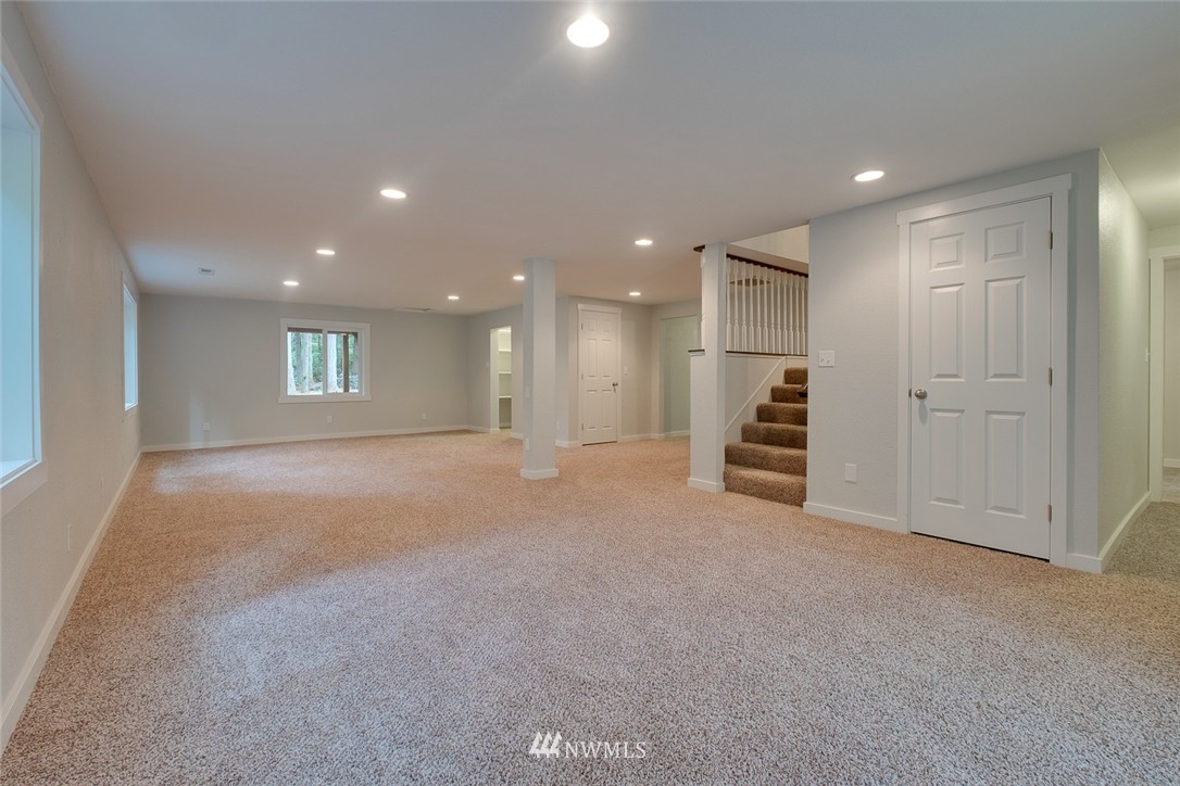 6872 Southeast Fragaria Road Olalla, WA 98359 - Photo 17 of 25 Gallery Image 17
