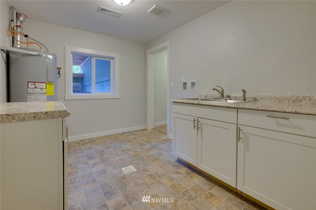 6872 Southeast Fragaria Road Olalla, WA 98359 - Photo 20 of 25 Gallery Image 20