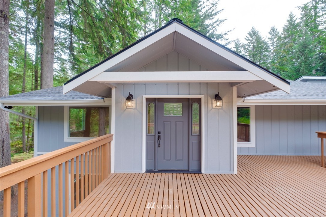 6872 Southeast Fragaria Road Olalla, WA 98359 - Photo 4 of 25 Gallery Image 4