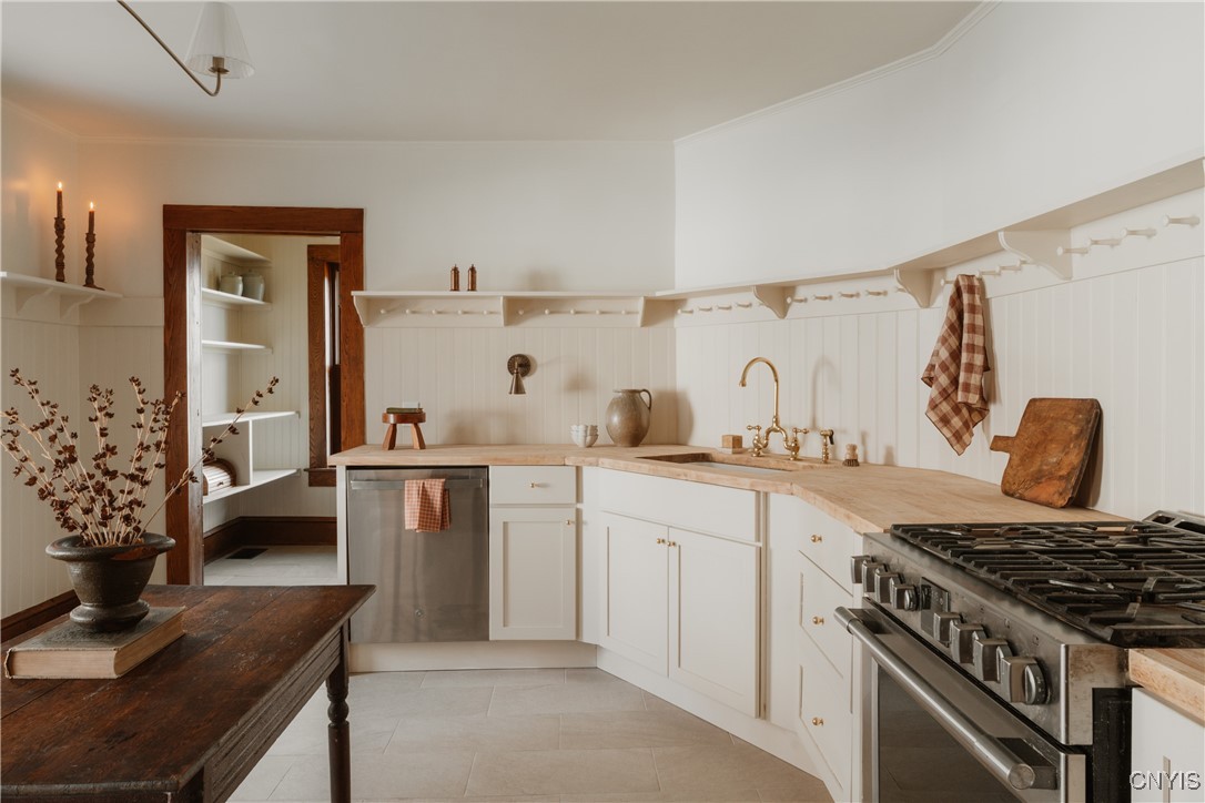 3819 Country Club Road Union, NY 13760 - Photo 2 of 36