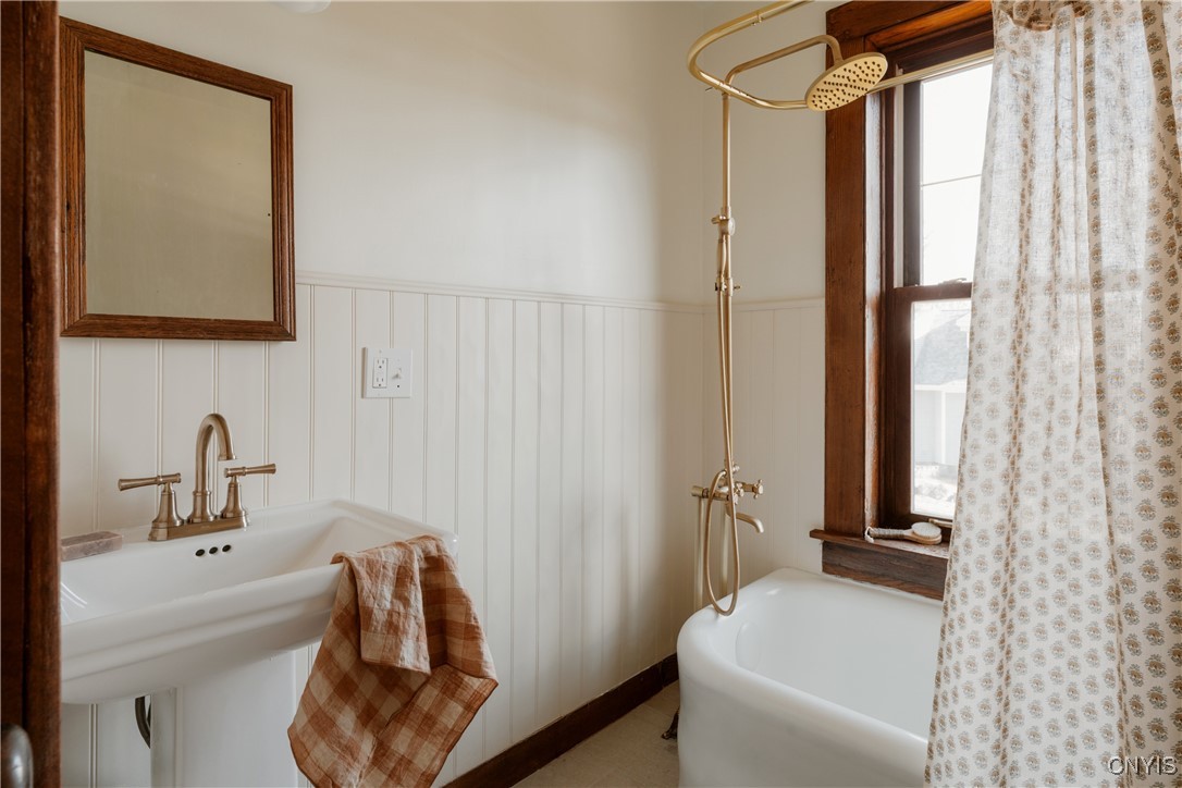 3819 Country Club Road Union, NY 13760 - Photo 4 of 36