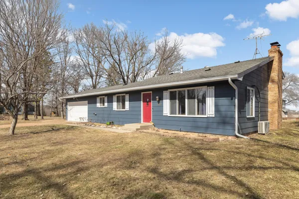 $349,900 | 6190 Hillsdale Drive, Mound, MN 55364