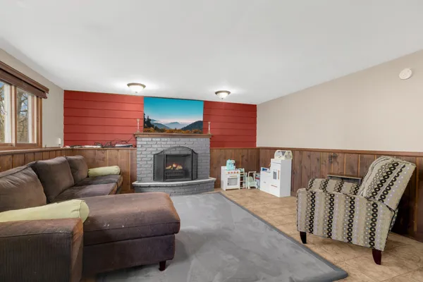 $349,900 | 6190 Hillsdale Drive, Mound, MN 55364