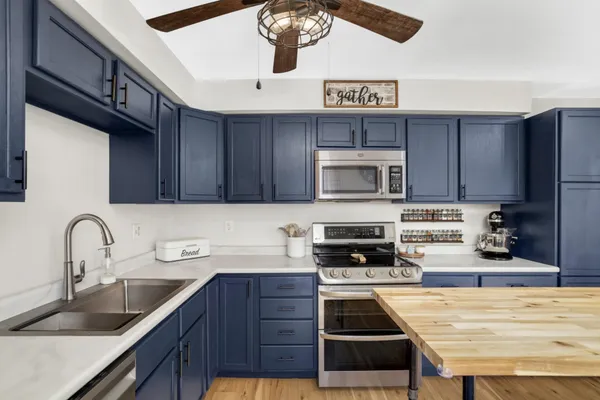 $349,900 | 6190 Hillsdale Drive, Mound, MN 55364