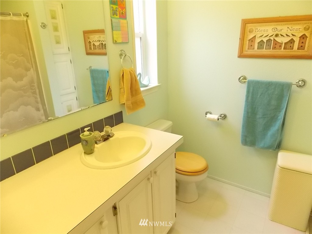 110 Blue Bird Road Ashford, WA 98304 - Photo 12 of 25 Gallery Image 12