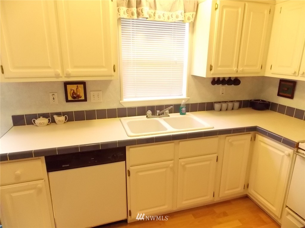 110 Blue Bird Road Ashford, WA 98304 - Photo 10 of 25 Gallery Image 10