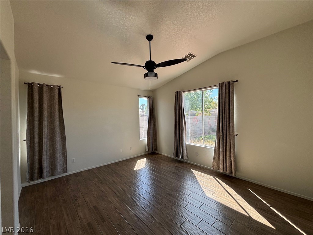 2999 Panorama Ridge Drive Henderson, NV 89052 - Photo 12 of 27