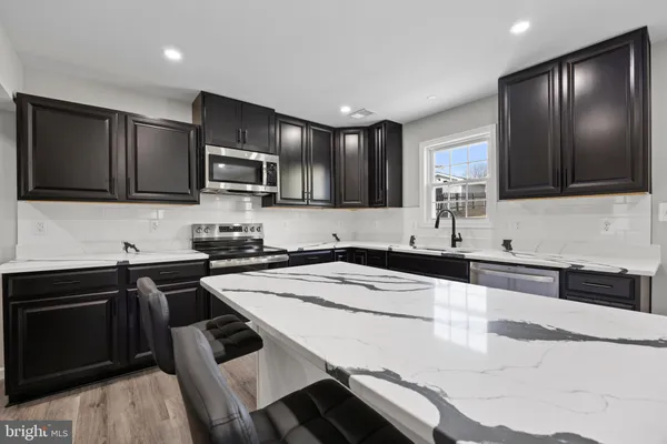 $619,900 | 186 Lambert Drive, Manassas Park, VA 20111