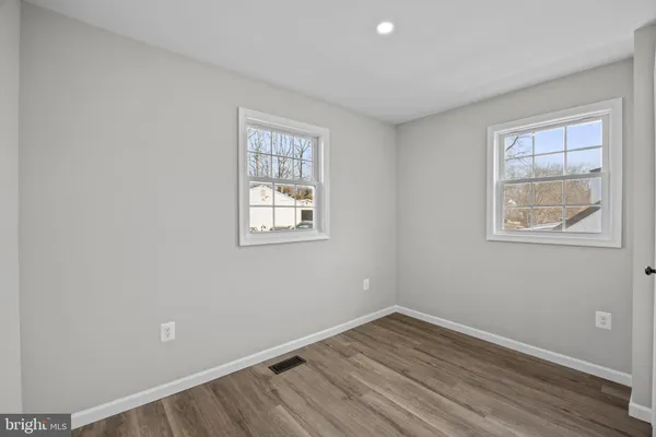 $619,900 | 186 Lambert Drive, Manassas Park, VA 20111