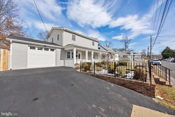 $619,900 | 186 Lambert Drive, Manassas Park, VA 20111