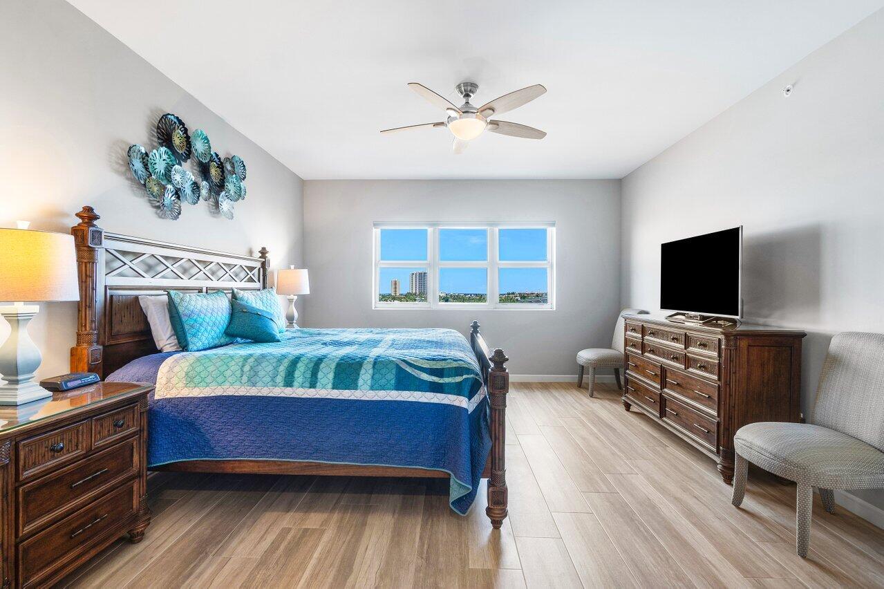 2640 Lake Shore Drive, Unit 711 Riviera Beach, FL 33404 - Photo 24 of 59 primary with views