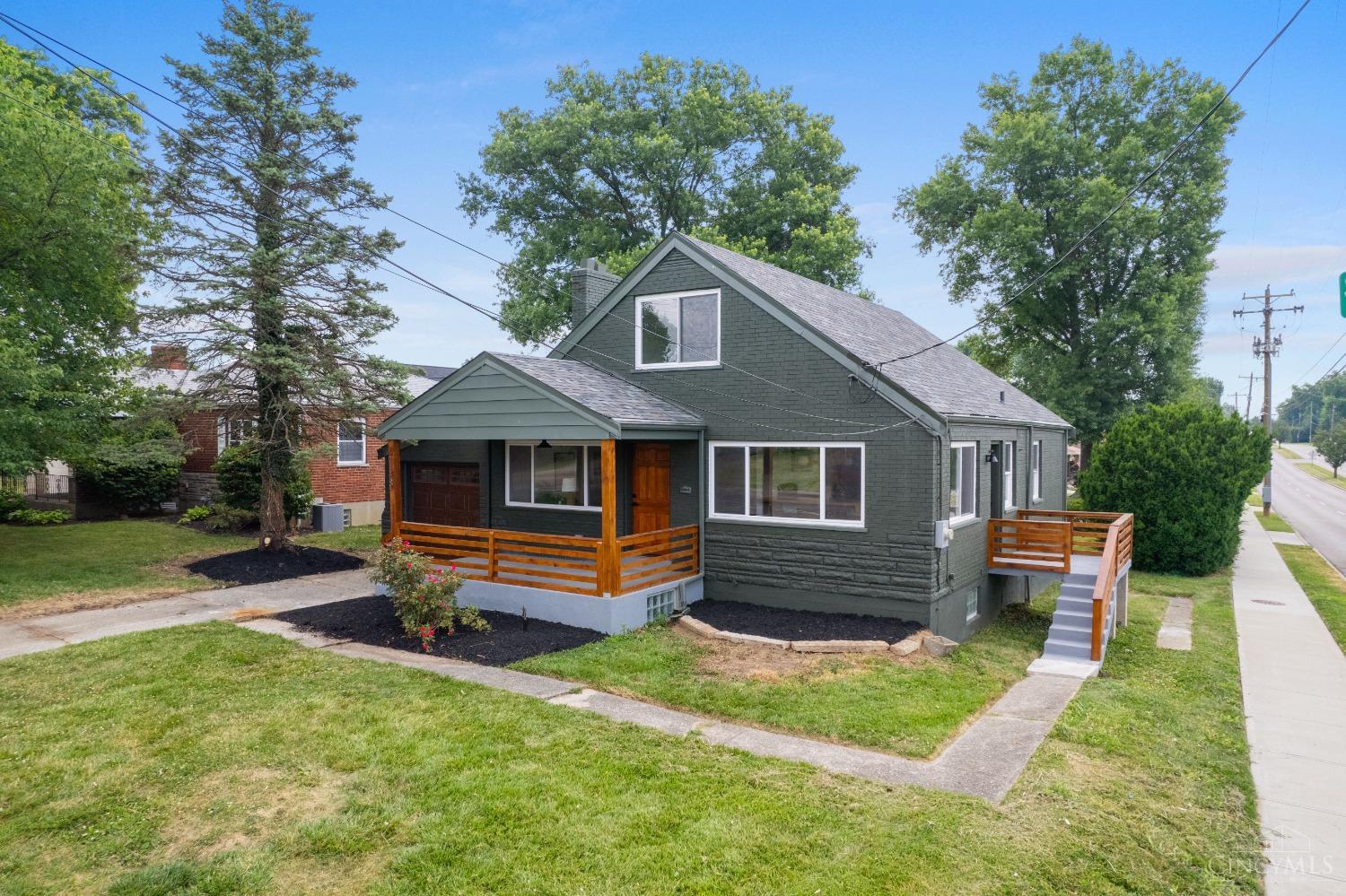 4148 School Section Road Cincinnati, OH 45211 - Photo 4 of 35 Gallery Image 4