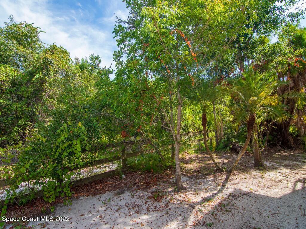 5720 Lindsay Road Sebastian, FL 32976 - Photo 8 of 29 ImageREsize00009