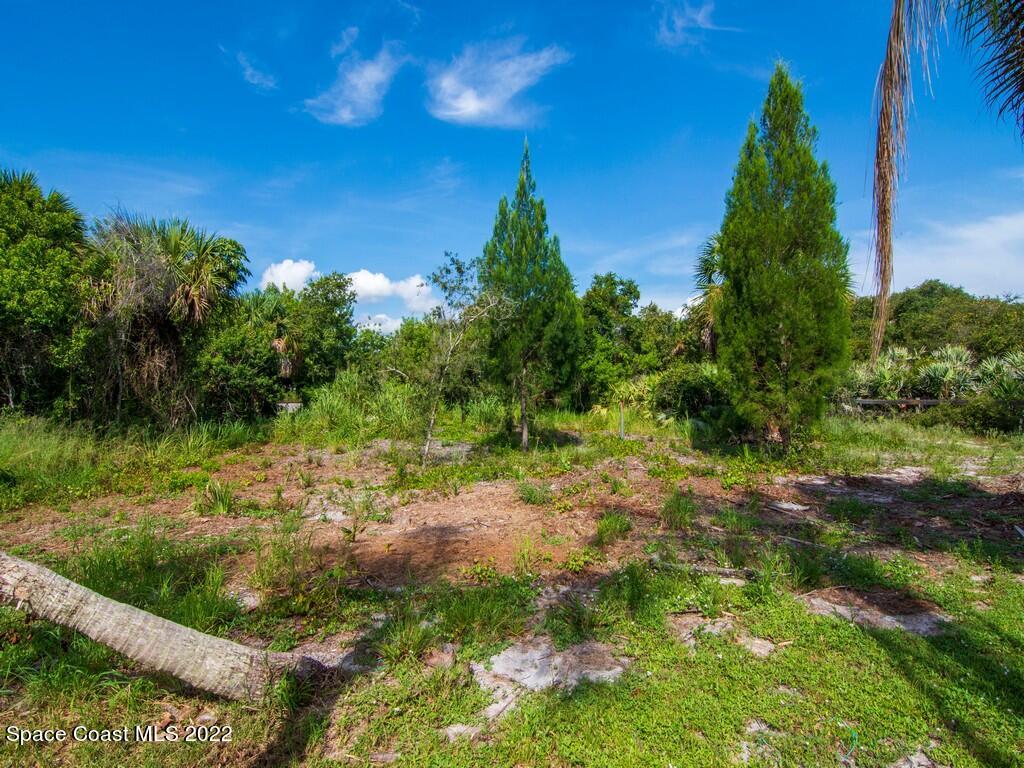 5720 Lindsay Road Sebastian, FL 32976 - Photo 9 of 29 ImageREsize00013