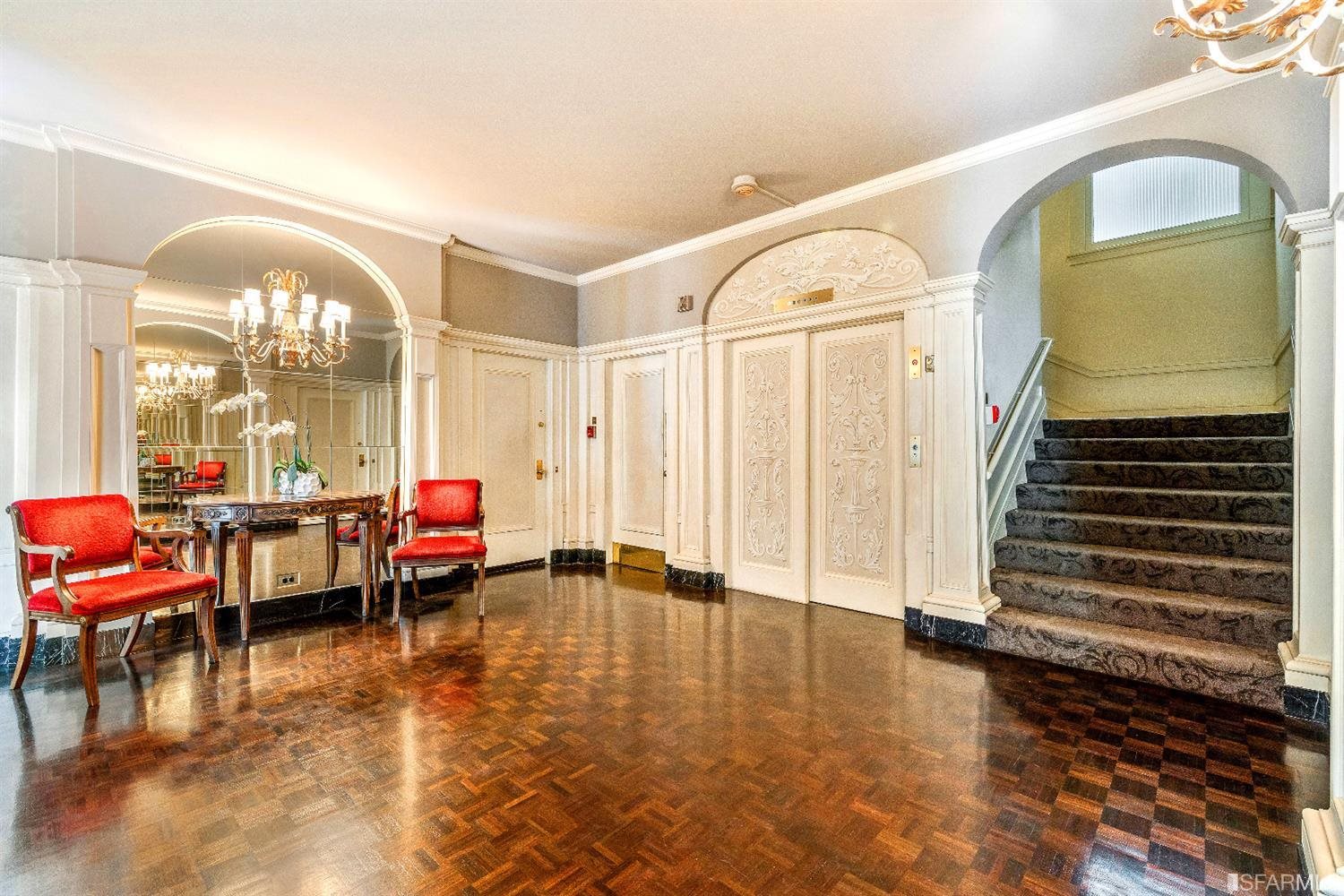 1925 Gough Street, Unit 11 San Francisco, CA 94109 - Photo 9 of 46 a living room with furniture