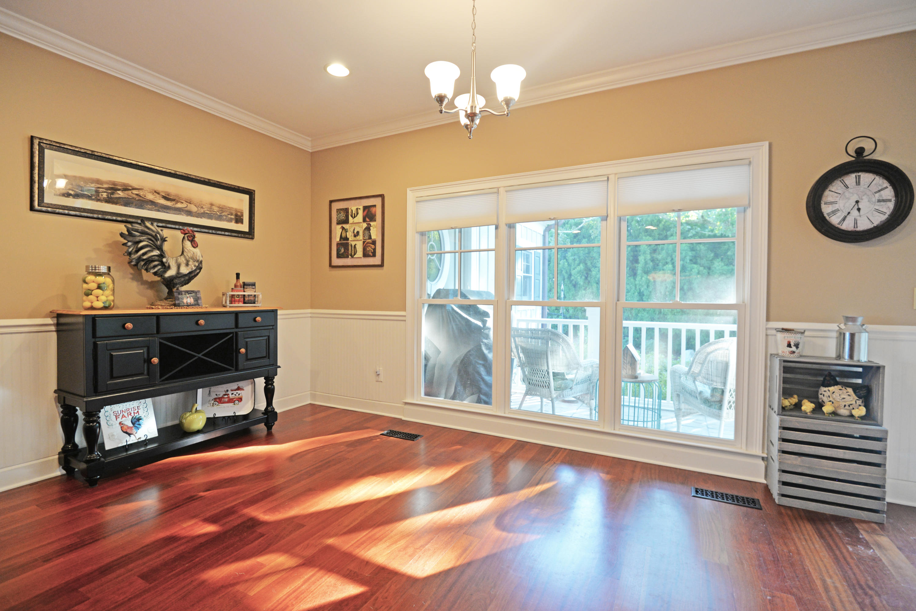 1012 Cumberland Road Chattanooga, TN 37419 - Photo 17 of 52 Breakfast area