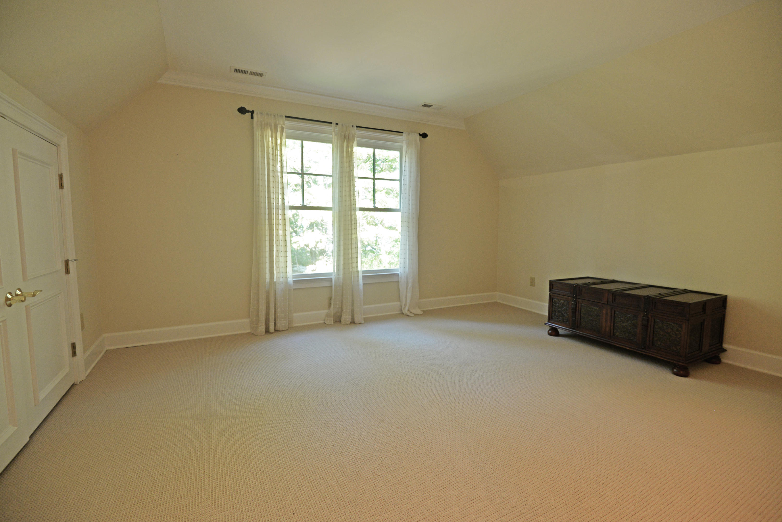 1012 Cumberland Road Chattanooga, TN 37419 - Photo 34 of 52 3rd bedroom view 1
