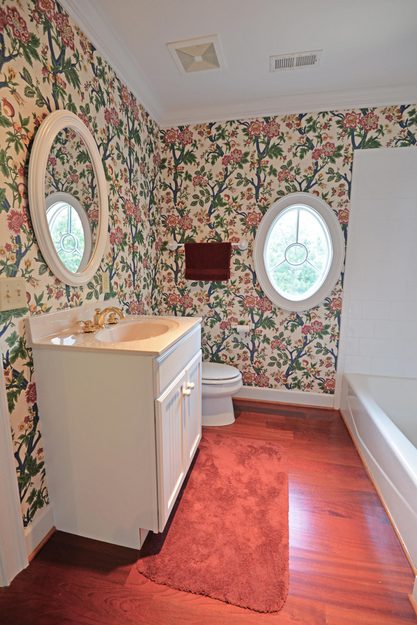 1012 Cumberland Road Chattanooga, TN 37419 - Photo 36 of 52 Shared bath