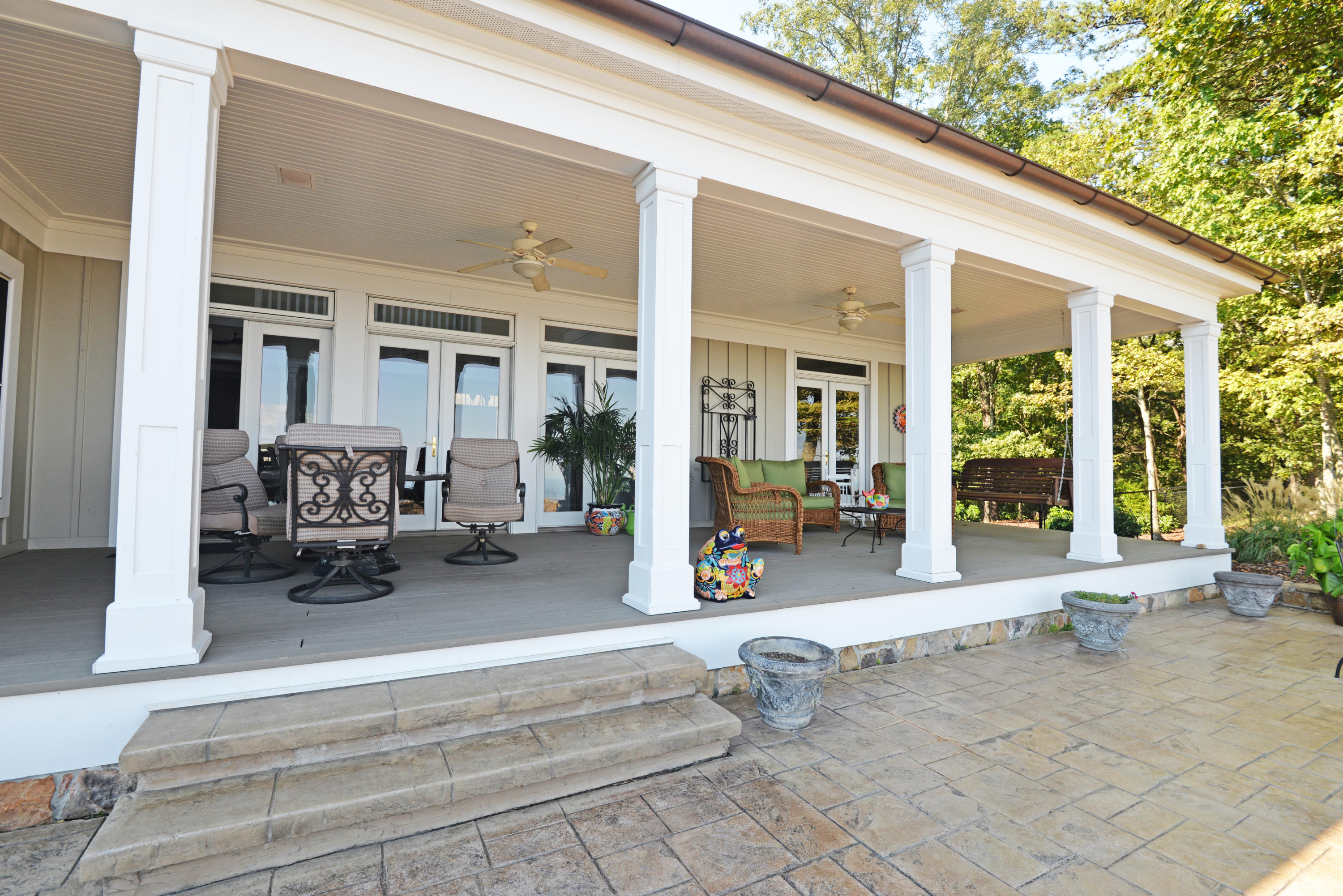 1012 Cumberland Road Chattanooga, TN 37419 - Photo 41 of 52 Covered deck view 1