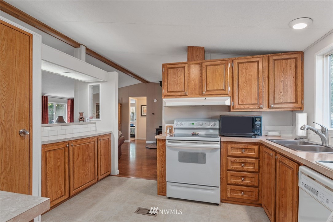 2029 East Pole Road Everson, WA 98247 - Photo 12 of 30