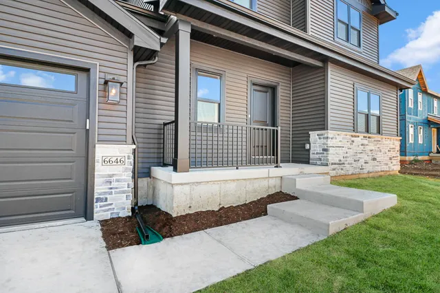 $649,900 | 401 Michelle Lane, Unit 66, Cottage Grove, WI 53527