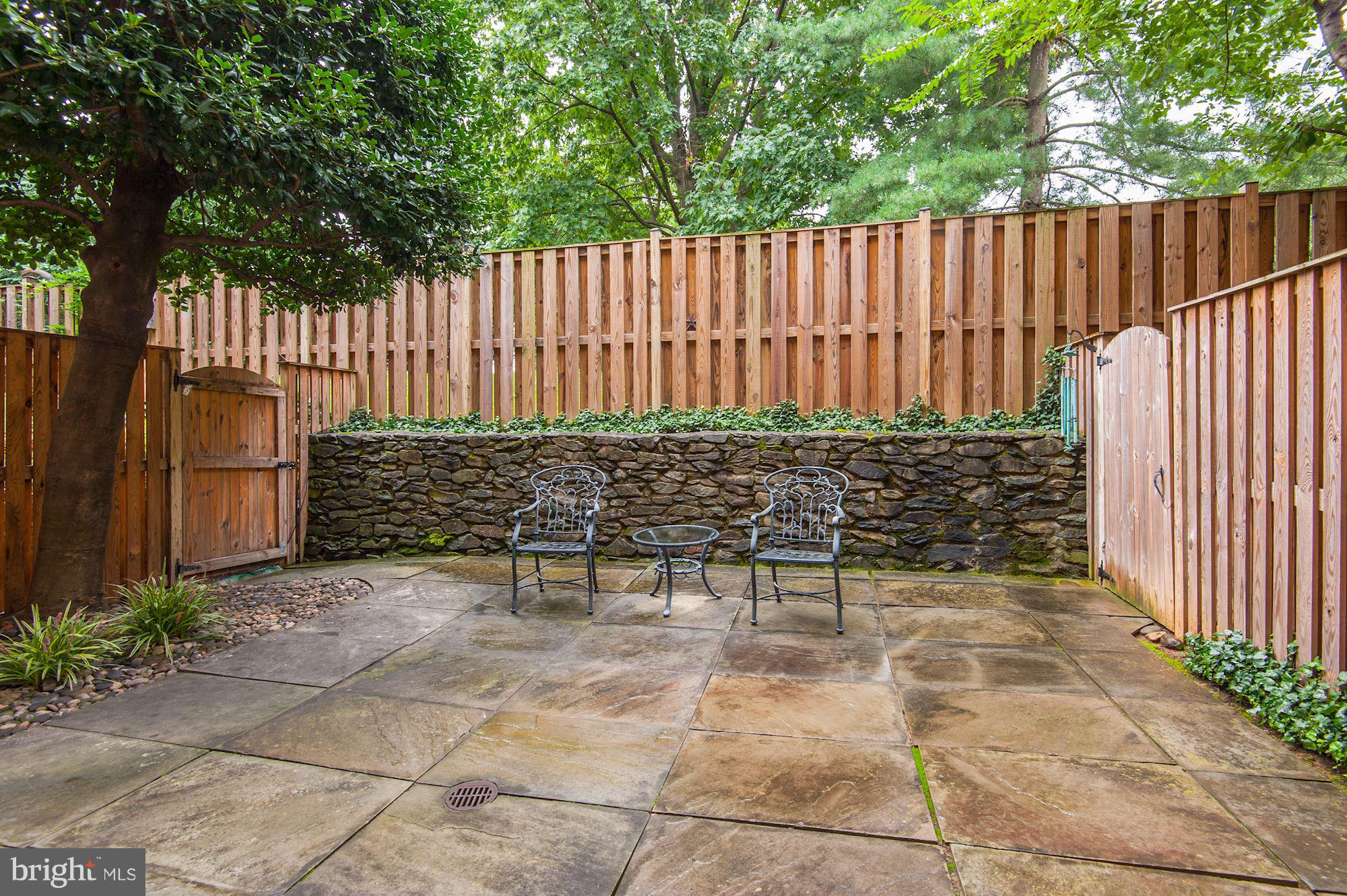 3628 Winfield Lane Northwest Washington, DC 20007 - Photo 28 of 30 Patio garden
