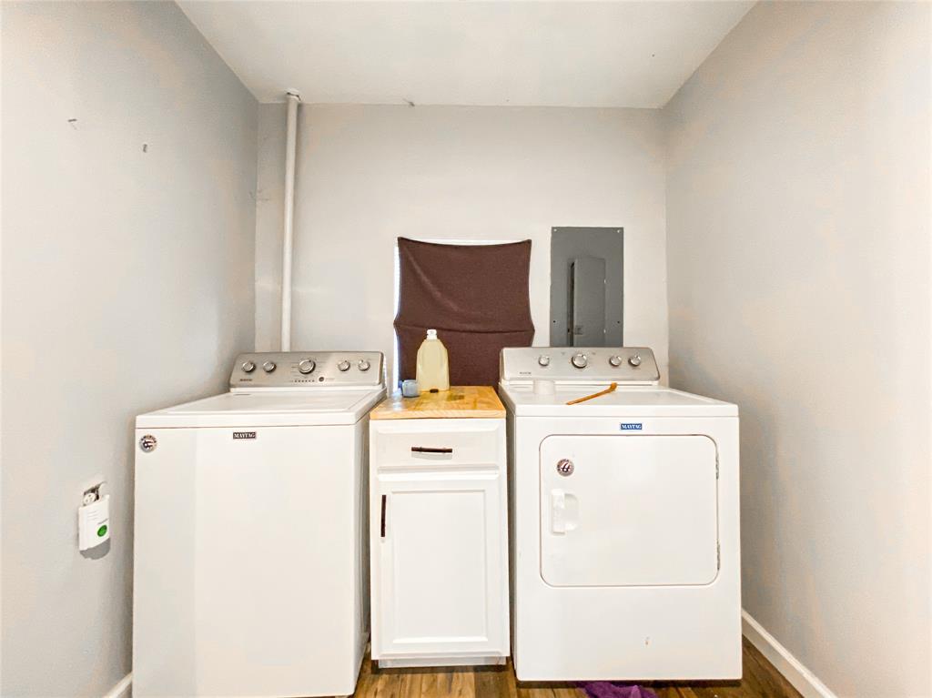 510 Hamby Road Clyde, TX 79510 - Photo 32 of 34 Laundry room